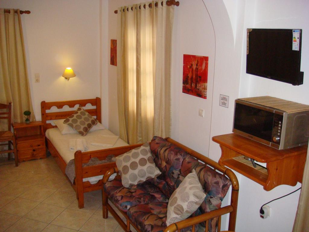 Tínos Boussetil Rooms Capanmat מראה חיצוני תמונה