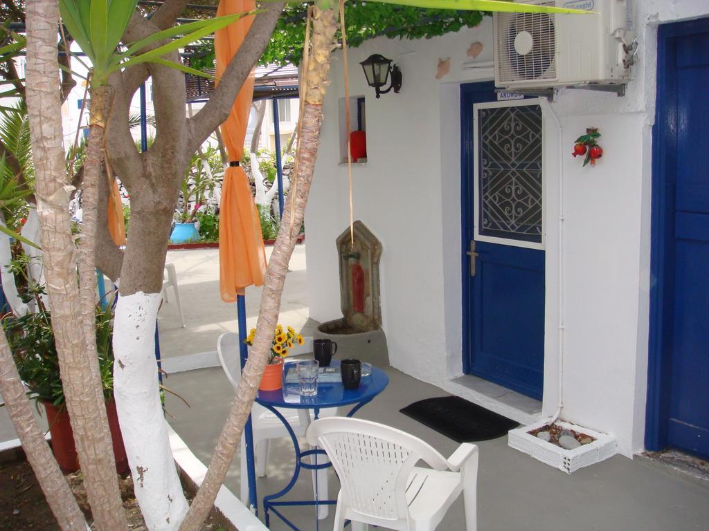 Tínos Boussetil Rooms Capanmat מראה חיצוני תמונה